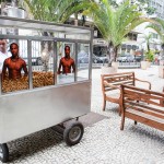 Visitantes também puderam se servir de pipoca feita na hora (Créditos: Nathalia Werneck)