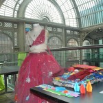 Exposição de trabalhos da Spectaculu no Royal Opera House durante evento de encerramento do Design Challenge 2015 (Créditos: Sarah Macshane - British Council - 2015)